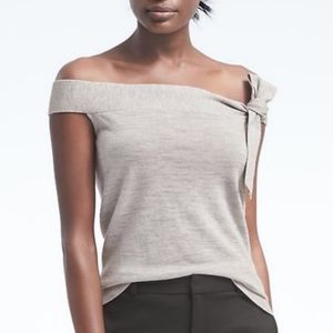 🎉Host Pick🎉 Banana Republic Merino Wool Off the Shoulder Bow Blouse Top